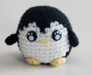 All Eyes Crochet amigurumi penguin